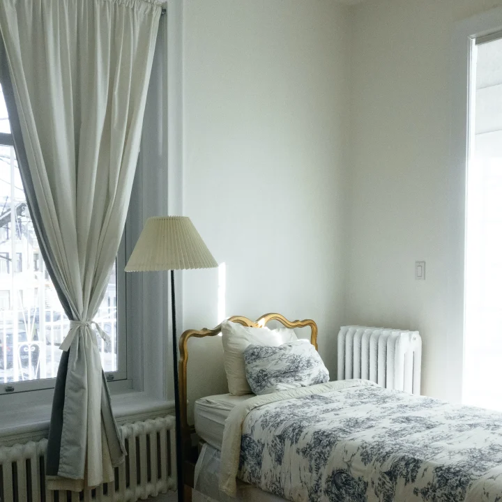 Bedroom Blinds And Curtains